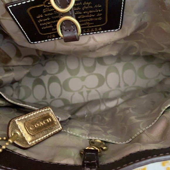 Small coach tote with dust bag - Picture 4 of 11